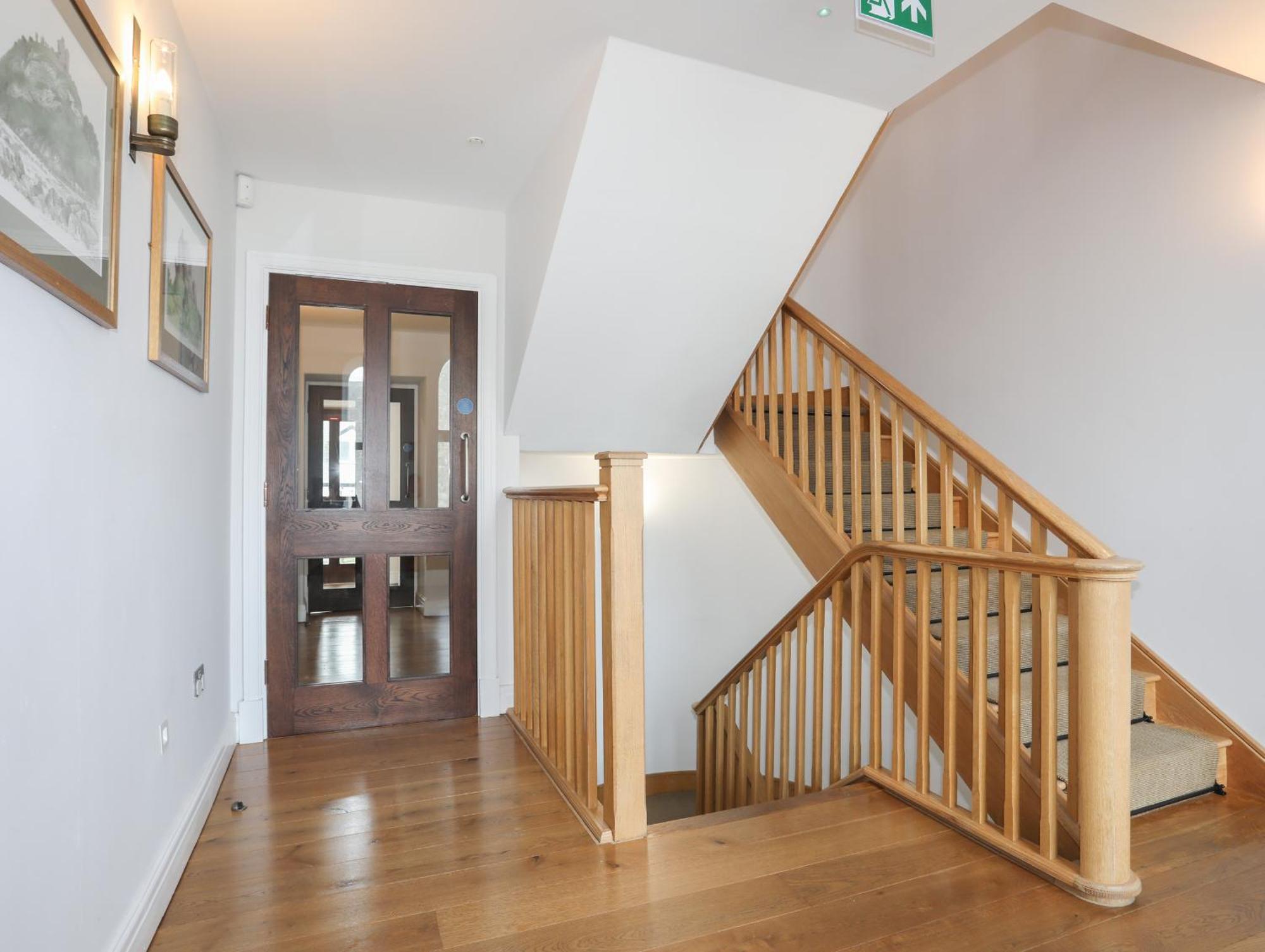 Harlech Apartments - Matholwch ภายนอก รูปภาพ