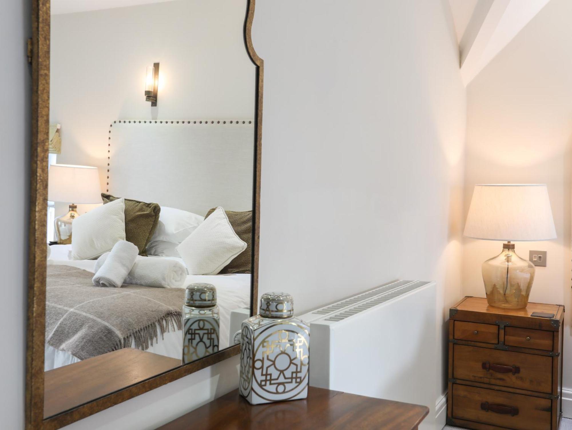 Harlech Apartments - Matholwch ภายนอก รูปภาพ